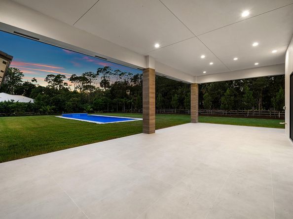 14817 Paddock Drive, Wellington FL 33414