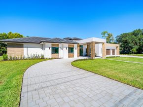 14817 Paddock Drive, Wellington FL 33414