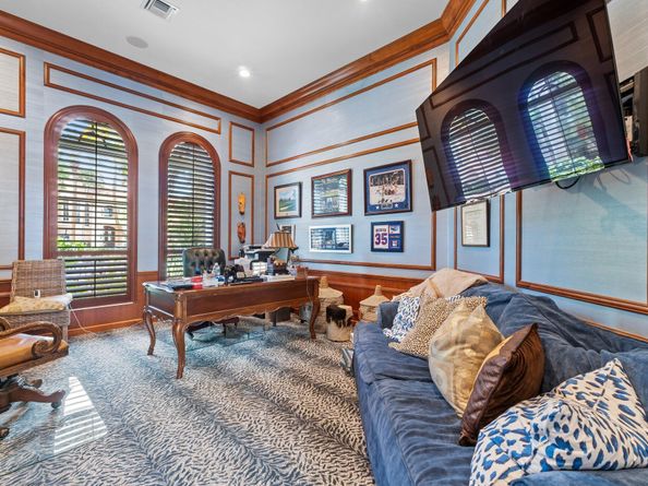 678 Hermitage Circle, Palm Beach Gardens FL 33410