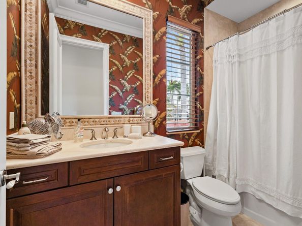 678 Hermitage Circle, Palm Beach Gardens FL 33410