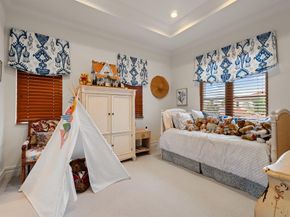 678 Hermitage Circle, Palm Beach Gardens FL 33410