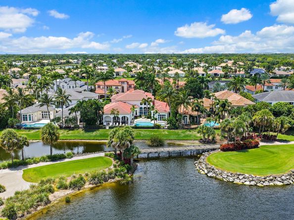 678 Hermitage Circle, Palm Beach Gardens FL 33410