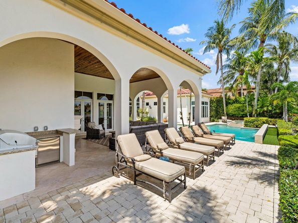 678 Hermitage Circle, Palm Beach Gardens FL 33410