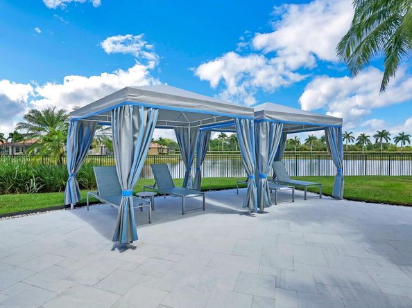 8873 Via Brilliante, Wellington FL 33411