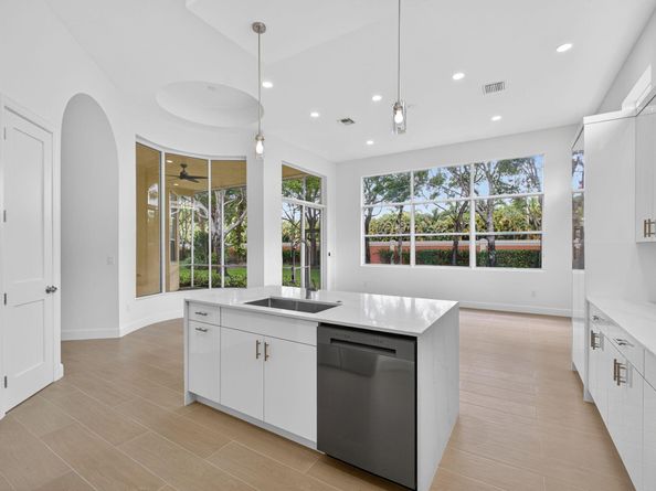 8873 Via Brilliante, Wellington FL 33411