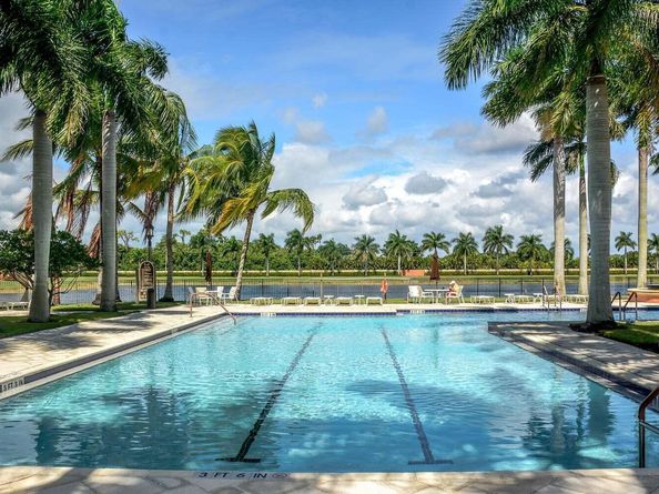 8873 Via Brilliante, Wellington FL 33411