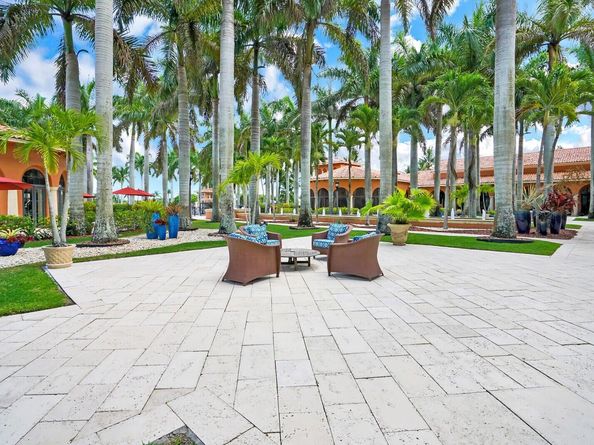8873 Via Brilliante, Wellington FL 33411
