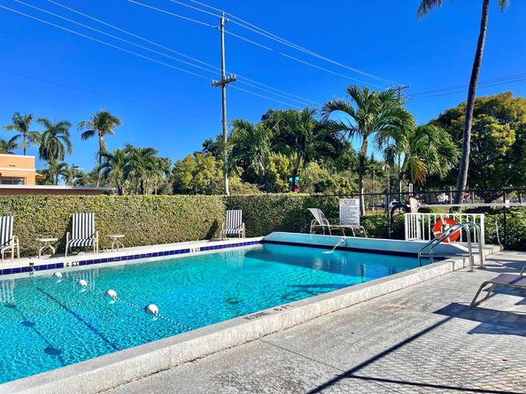 101 S Golfview Road 1, Lake Worth Beach FL 33460