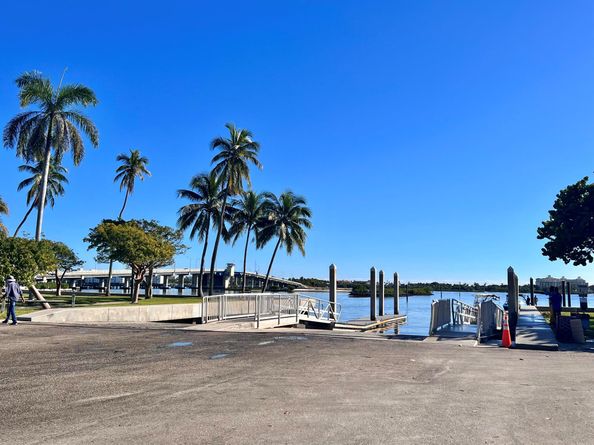 101 S Golfview Road 1, Lake Worth Beach FL 33460
