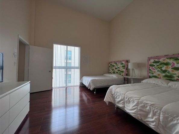 7275 SW 90th Way 612, Miami FL 33156