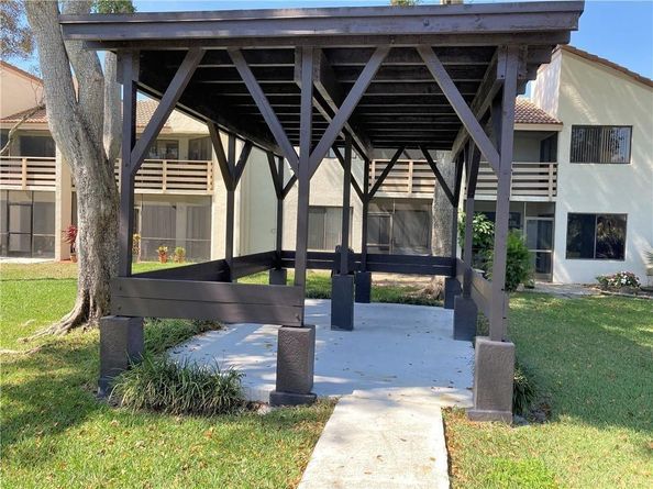 1672 Cypress Pointe Dr 1A, Coral Springs FL 33071