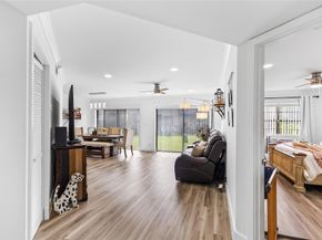 1672 Cypress Pointe Dr 1A, Coral Springs FL 33071