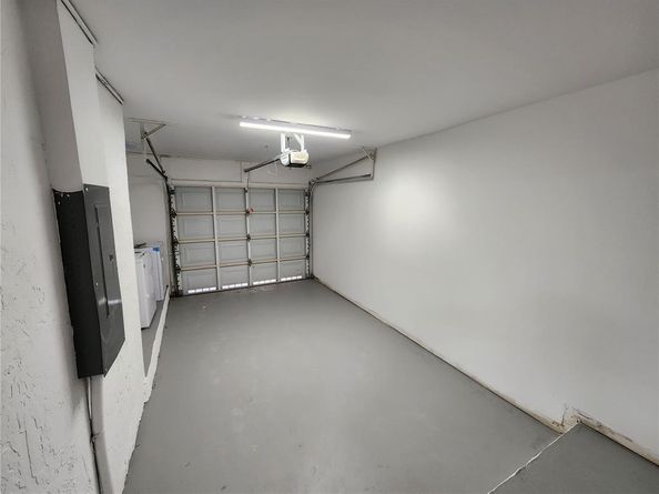 1672 Cypress Pointe Dr 1A, Coral Springs FL 33071