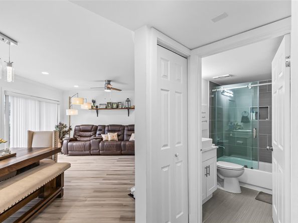 1672 Cypress Pointe Dr 1A, Coral Springs FL 33071