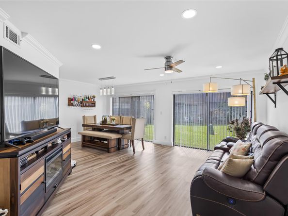 1672 Cypress Pointe Dr 1A, Coral Springs FL 33071
