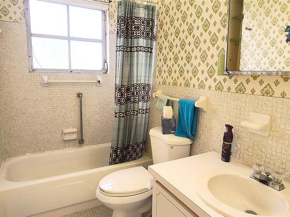 310 S Cypress Rd 730, Pompano Beach FL 33060