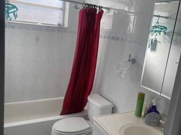 16790 NE 14th Ave 103, Miami FL 33162