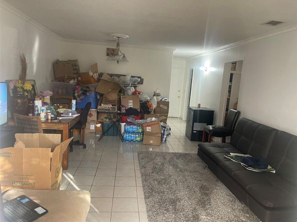 16790 NE 14th Ave 103, Miami FL 33162