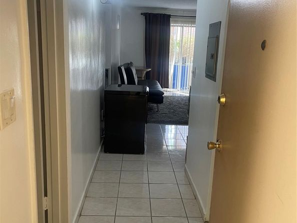 16790 NE 14th Ave 103, Miami FL 33162