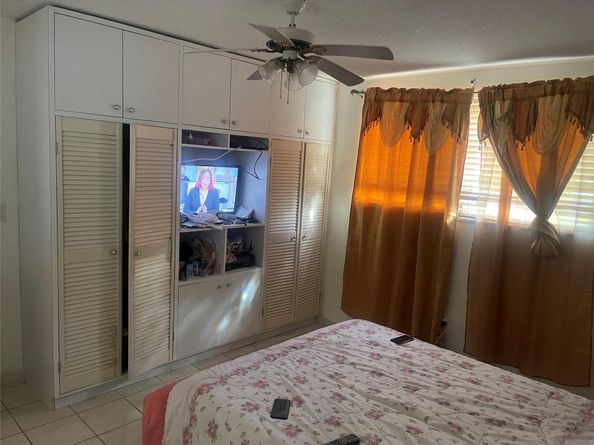 16790 NE 14th Ave 103, Miami FL 33162