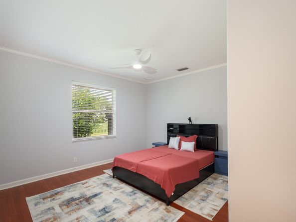 11430 NW 18th St, Plantation FL 33323