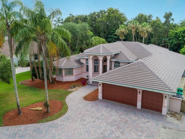 11430 NW 18th St, Plantation FL 33323