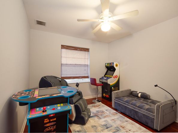 11430 NW 18th St, Plantation FL 33323