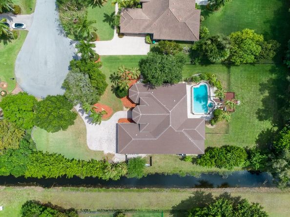 11430 NW 18th St, Plantation FL 33323