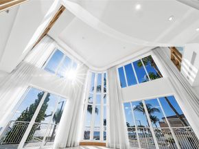 1525 N Fort Lauderdale Beach Blvd, Fort Lauderdale FL 33304