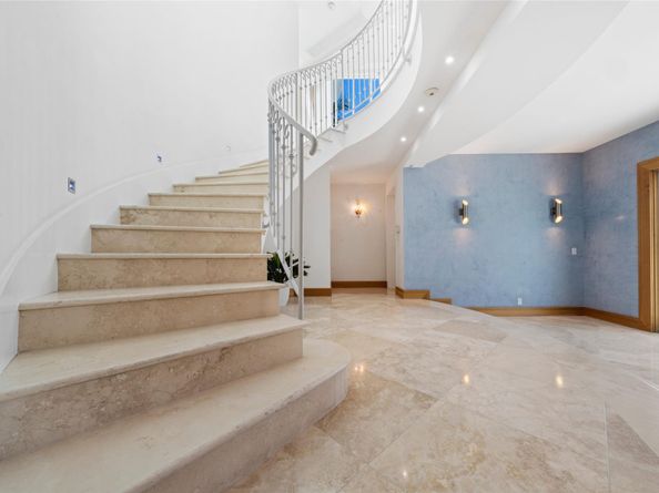 1525 N Fort Lauderdale Beach Blvd, Fort Lauderdale FL 33304