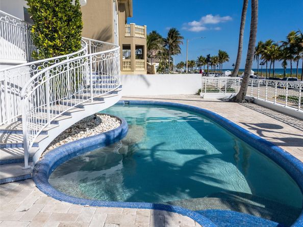 1525 N Fort Lauderdale Beach Blvd, Fort Lauderdale FL 33304