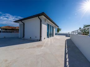 1525 N Fort Lauderdale Beach Blvd, Fort Lauderdale FL 33304