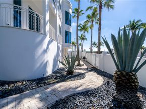 1525 N Fort Lauderdale Beach Blvd, Fort Lauderdale FL 33304