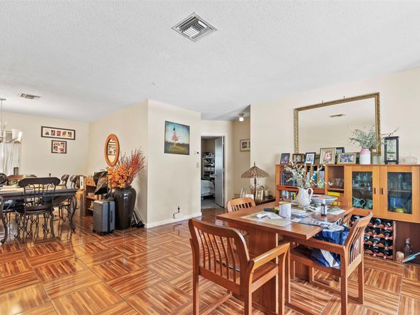 2748 NW 35th Ter, Lauderdale Lakes FL 33311