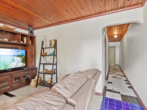 1504 N Sapodilla Avenue, West Palm Beach FL 33401