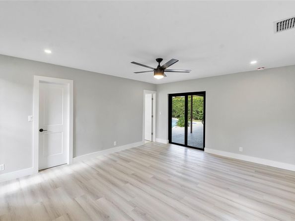 1024 NW 83rd Dr, Coral Springs FL 33071