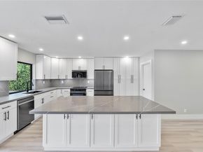 1024 NW 83rd Dr, Coral Springs FL 33071