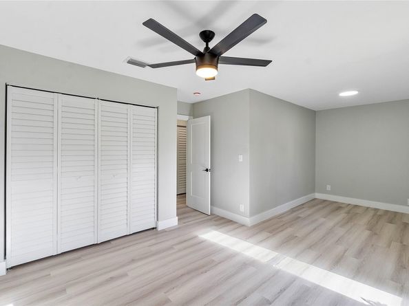 1024 NW 83rd Dr, Coral Springs FL 33071