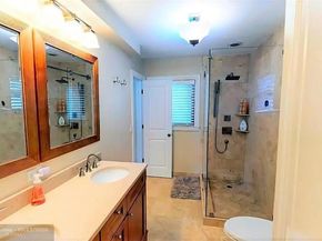 4041 NE 34th Avenue, Fort Lauderdale FL 33308