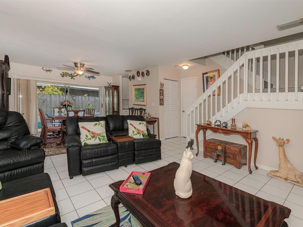 Undisclosed Address #FX-10501020, Miami FL 33186