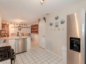 Undisclosed Address #FX-10501020, Miami FL 33186