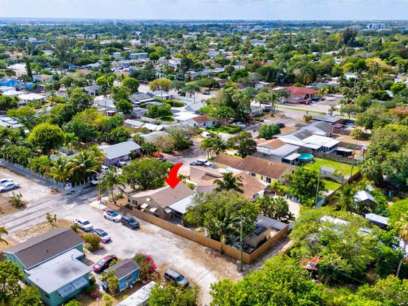 1031 N C Street, Lake Worth Beach FL 33460