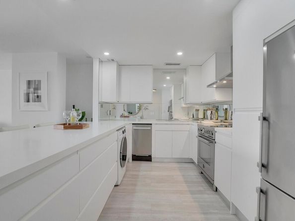 354 Chilean Avenue 4d, Palm Beach FL 33480