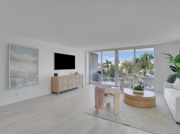 354 Chilean Avenue 4d, Palm Beach FL 33480