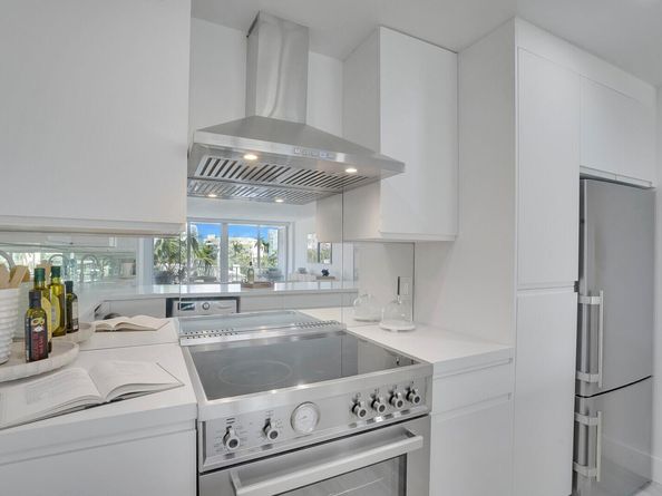 354 Chilean Avenue 4d, Palm Beach FL 33480