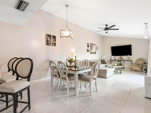 4643 Holly Lake Drive, Lake Worth FL 33463