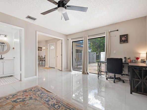 4643 Holly Lake Drive, Lake Worth FL 33463