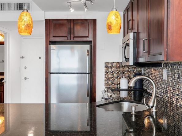 2900 NE 30th St 8E, Fort Lauderdale FL 33306
