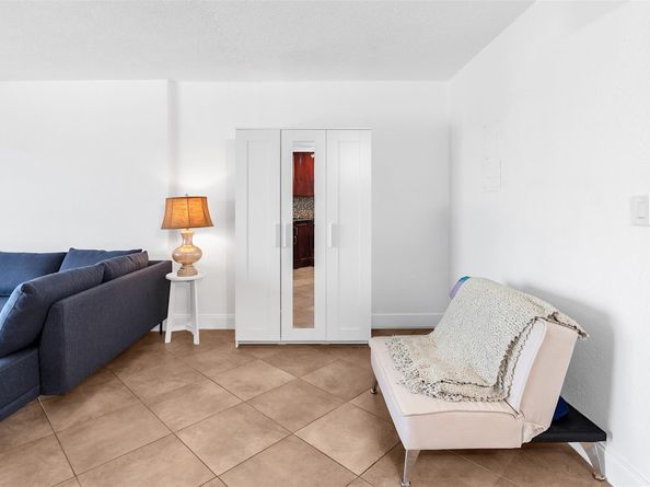 2900 NE 30th St 8E, Fort Lauderdale FL 33306