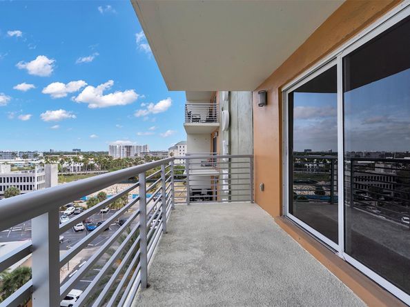2900 NE 30th St 8E, Fort Lauderdale FL 33306